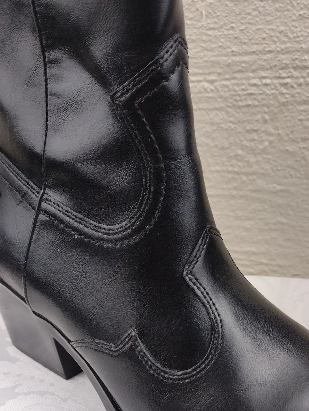 Madden Girl Swifty Black PU Upper Pointed Toe Side Zip Blocked Heel Western Boot